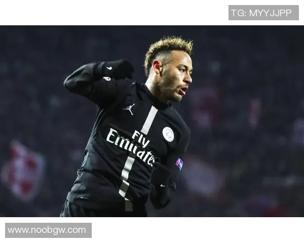 全球足坛顶级球星盘点,梅西C罗内马尔等传奇人物的辉煌历程